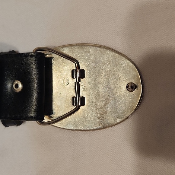 Faux leather notch belt - Picture 3 of 6